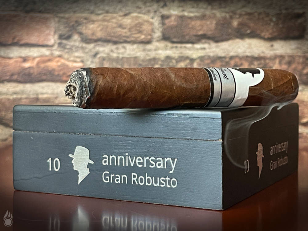Gilbert de Montsalvat 10 Anniversary Gran Robusto 06