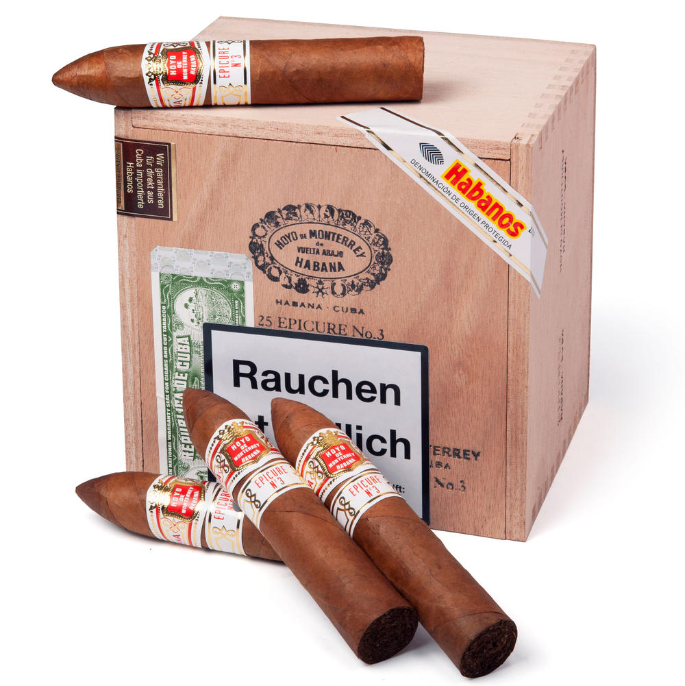 Hoyo de Monterrey Epicure No.3: Available in 25-cabinet and 10-cabinet SLB boxes. Later, boxes of 3 will follow in which the cigars are packed in aluminum tubos.