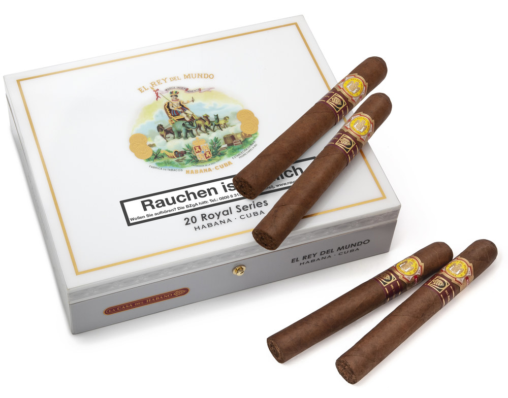 The El Rey del Mundo Royal Series is offered in massive and very elaborately crafted boxes containing 20 pieces.