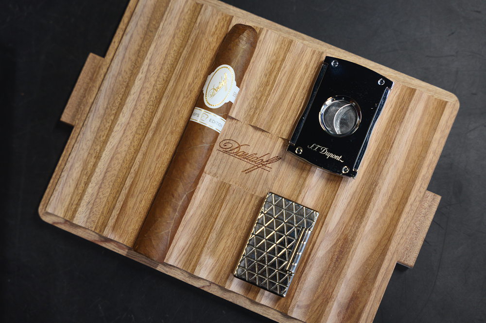 El formato Toro, con un calibre de 52 anillas y una longitud de 6 ¼ pulgadas, ofrece una presencia impresionante.