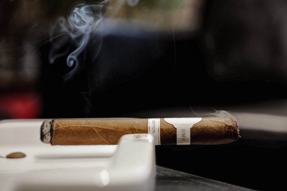 El Davidoff Chefs Edition 2025 es el resultado de la colaboración entre cinco grandes chefs con un total de once estrellas Michelin: Paolo Casagrande, Christian Bau, Kirk Westaway, Nick Bril y Michael Beltran.