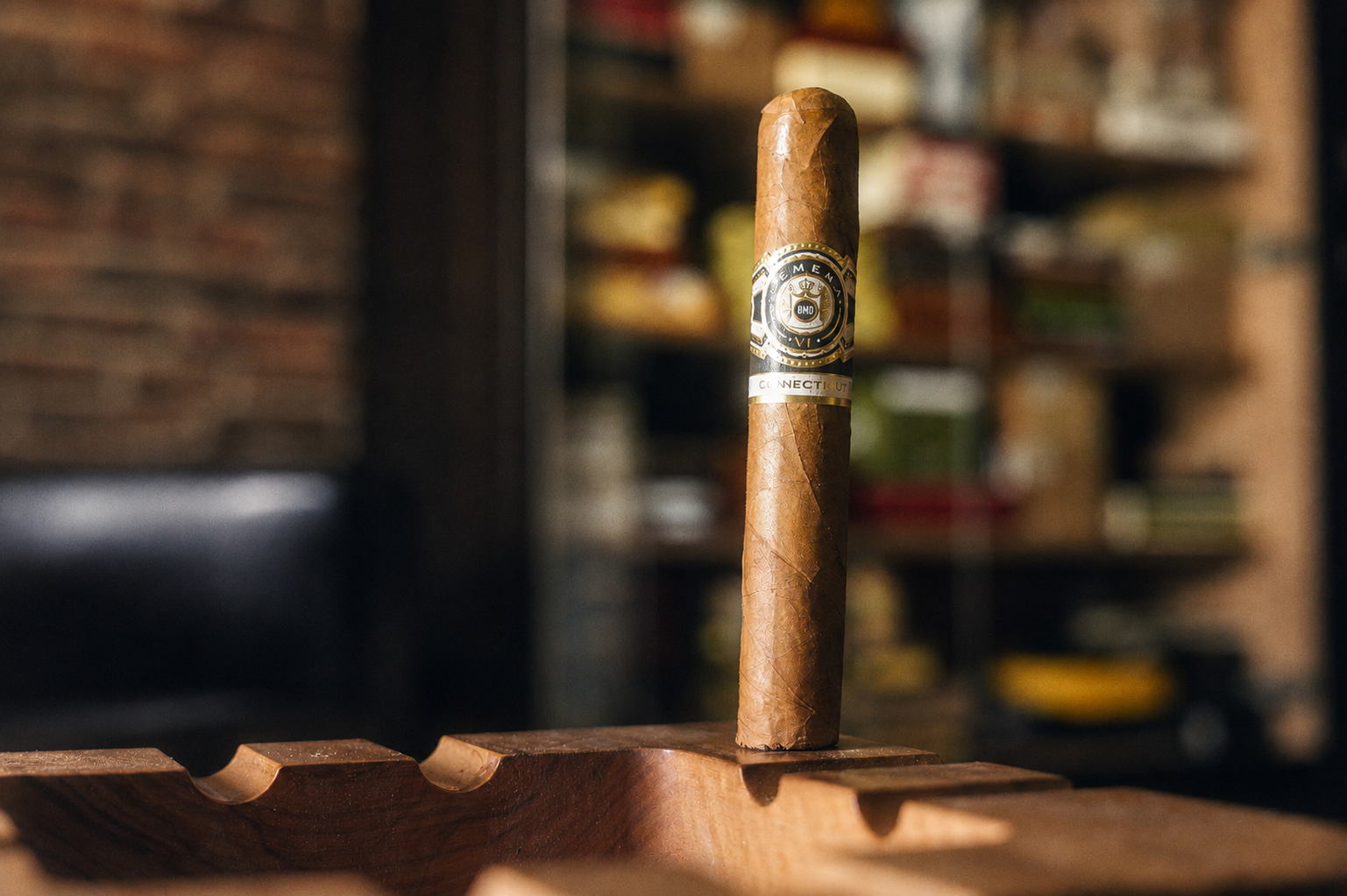 A look at the unsmoked cigar: when tasting, I’m not only interested in the appearance and the blend, but also in how well the construction and the air channels function.